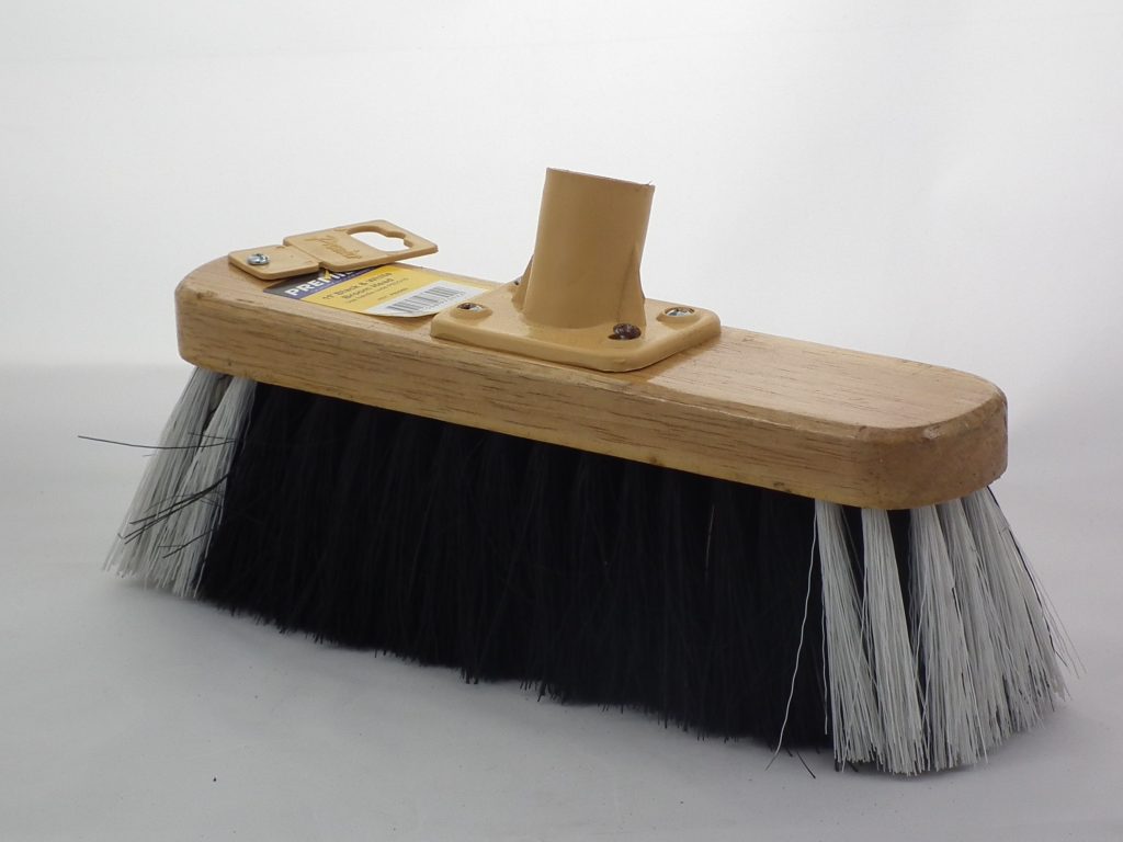 Black & White Squeege Brush 12 inch